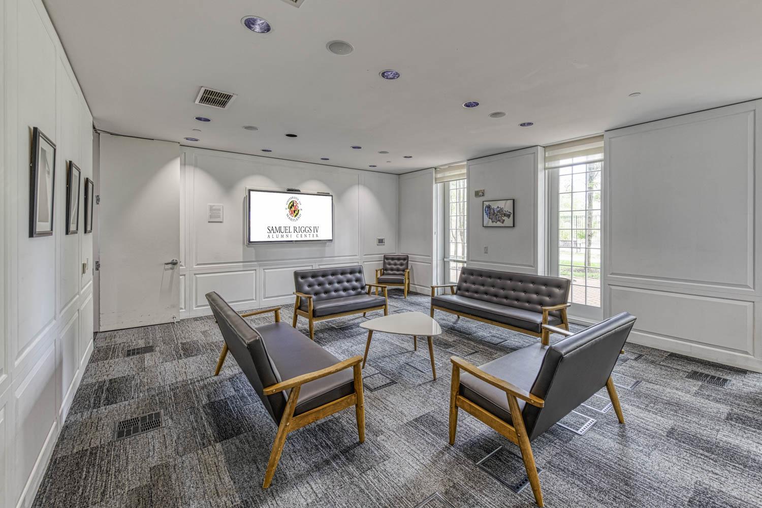 Meeting Room | Samuel Riggs IV Alumni Center