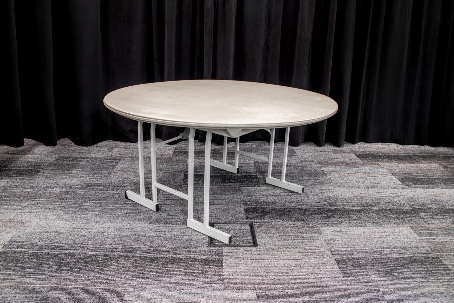 Grey 5ft foldable round table. 